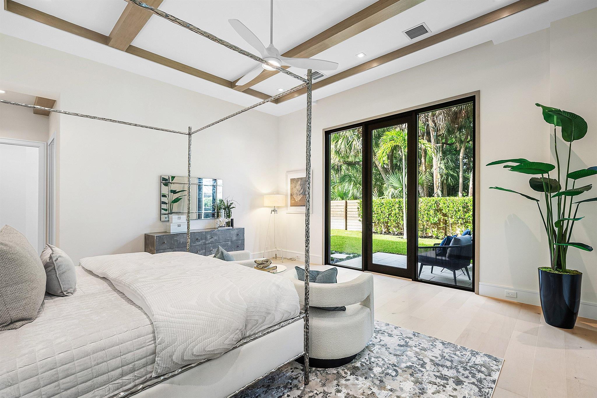 PALM BEACH FARMS CO 11 - Residential