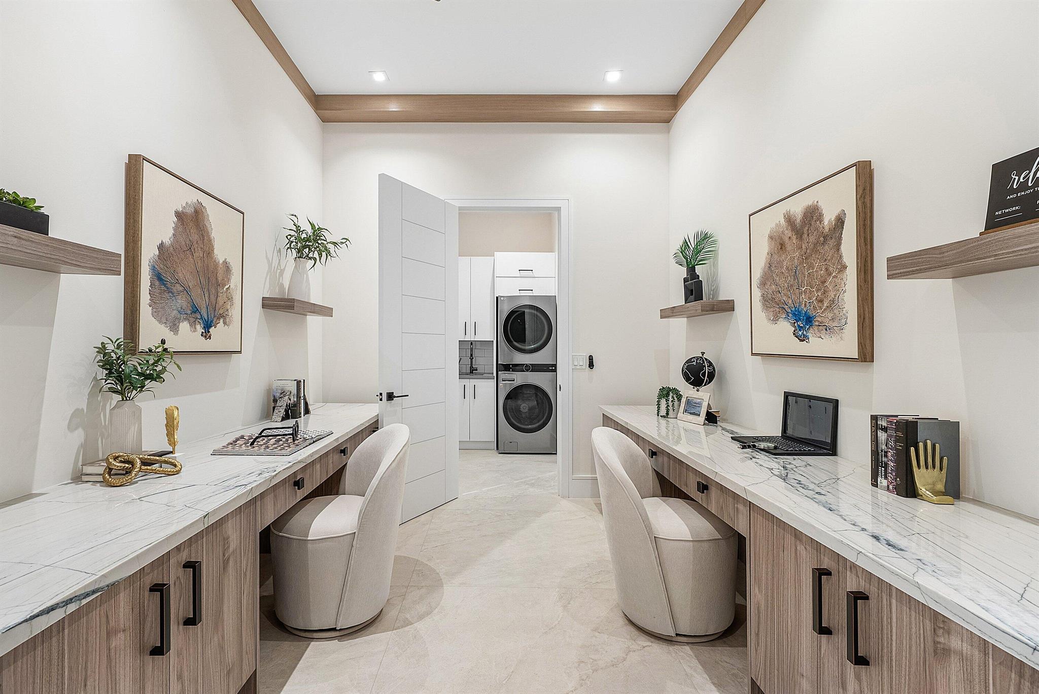 PALM BEACH FARMS CO 11 - Residential