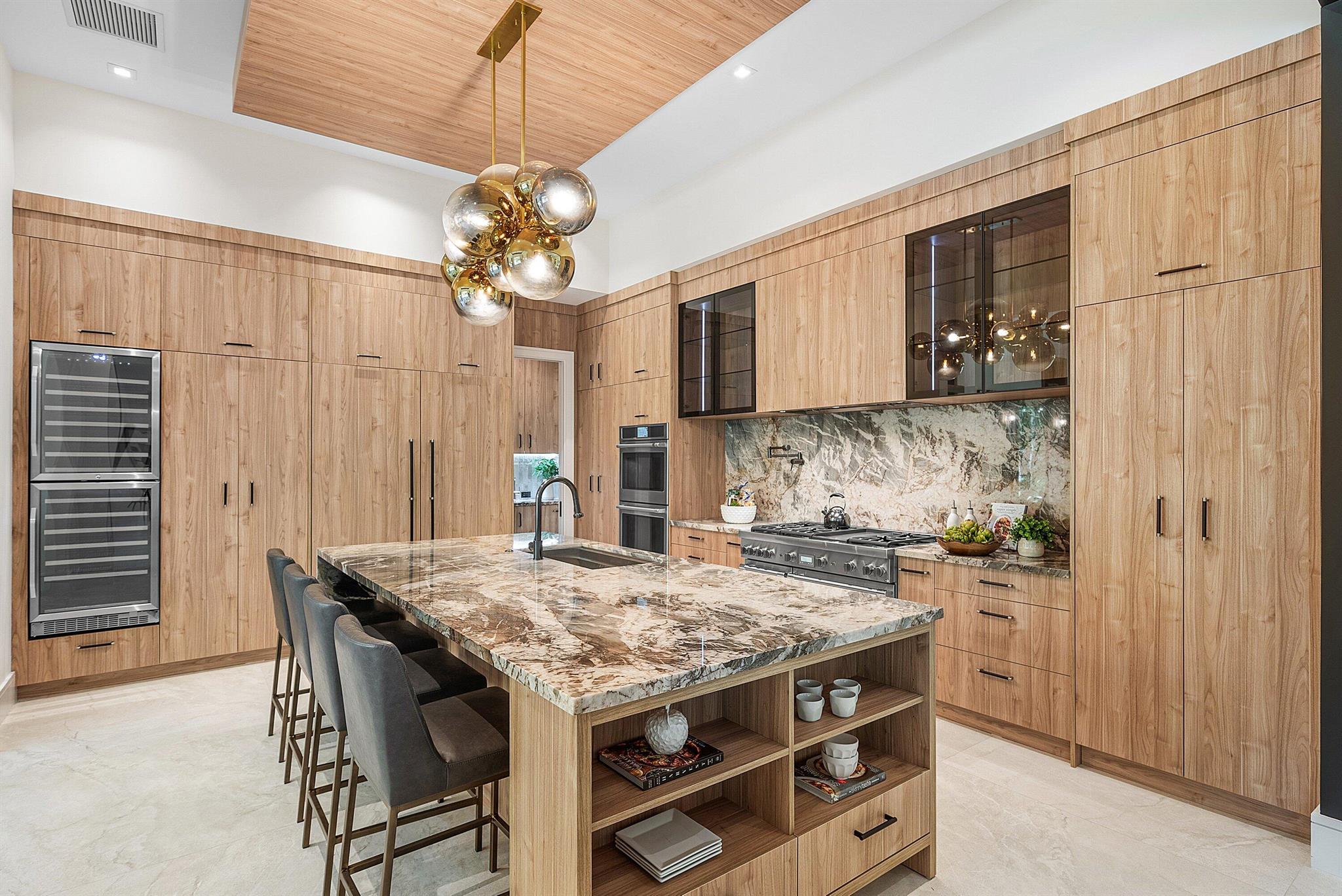 PALM BEACH FARMS CO 11 - Residential
