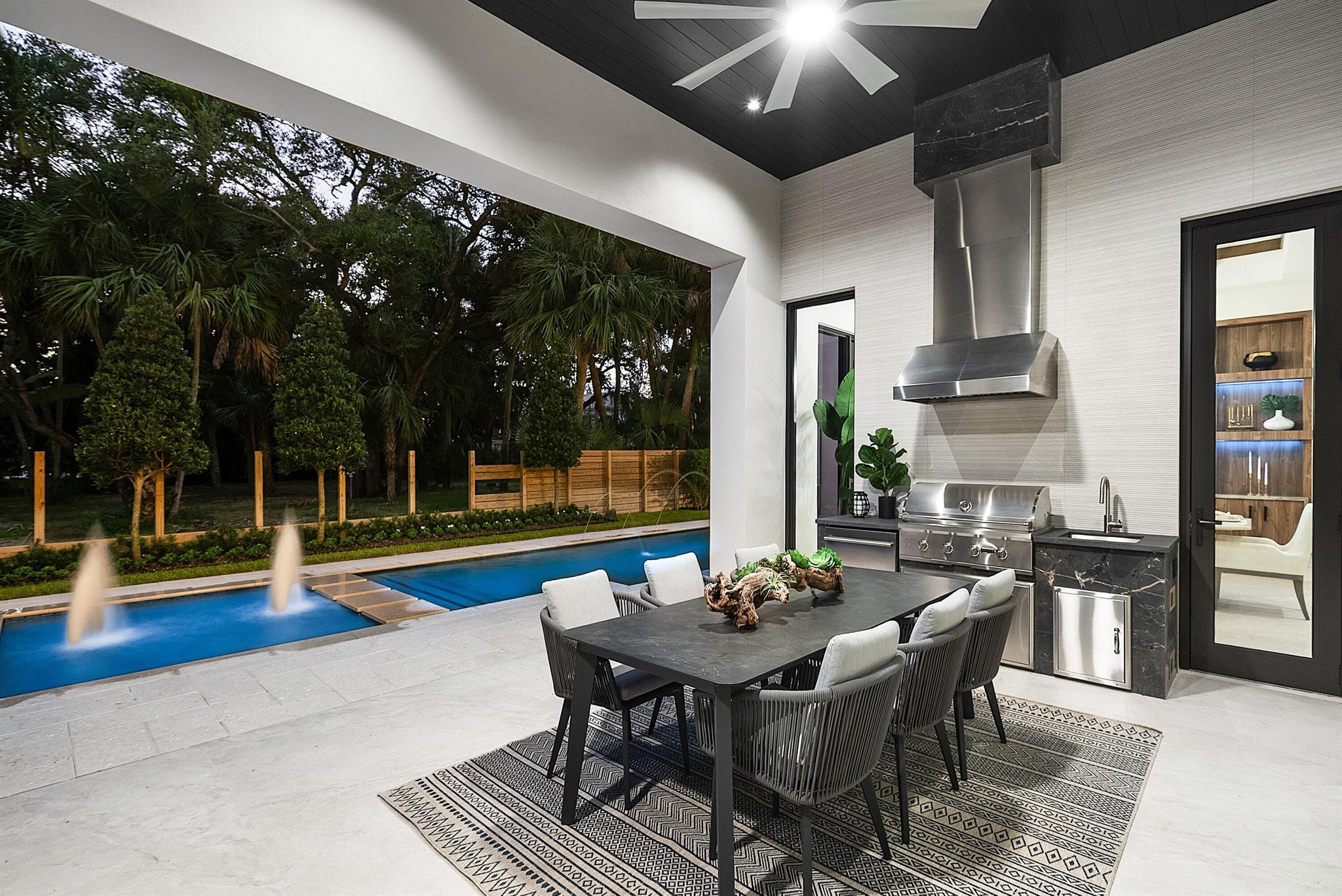 PALM BEACH FARMS CO 11 - Residential