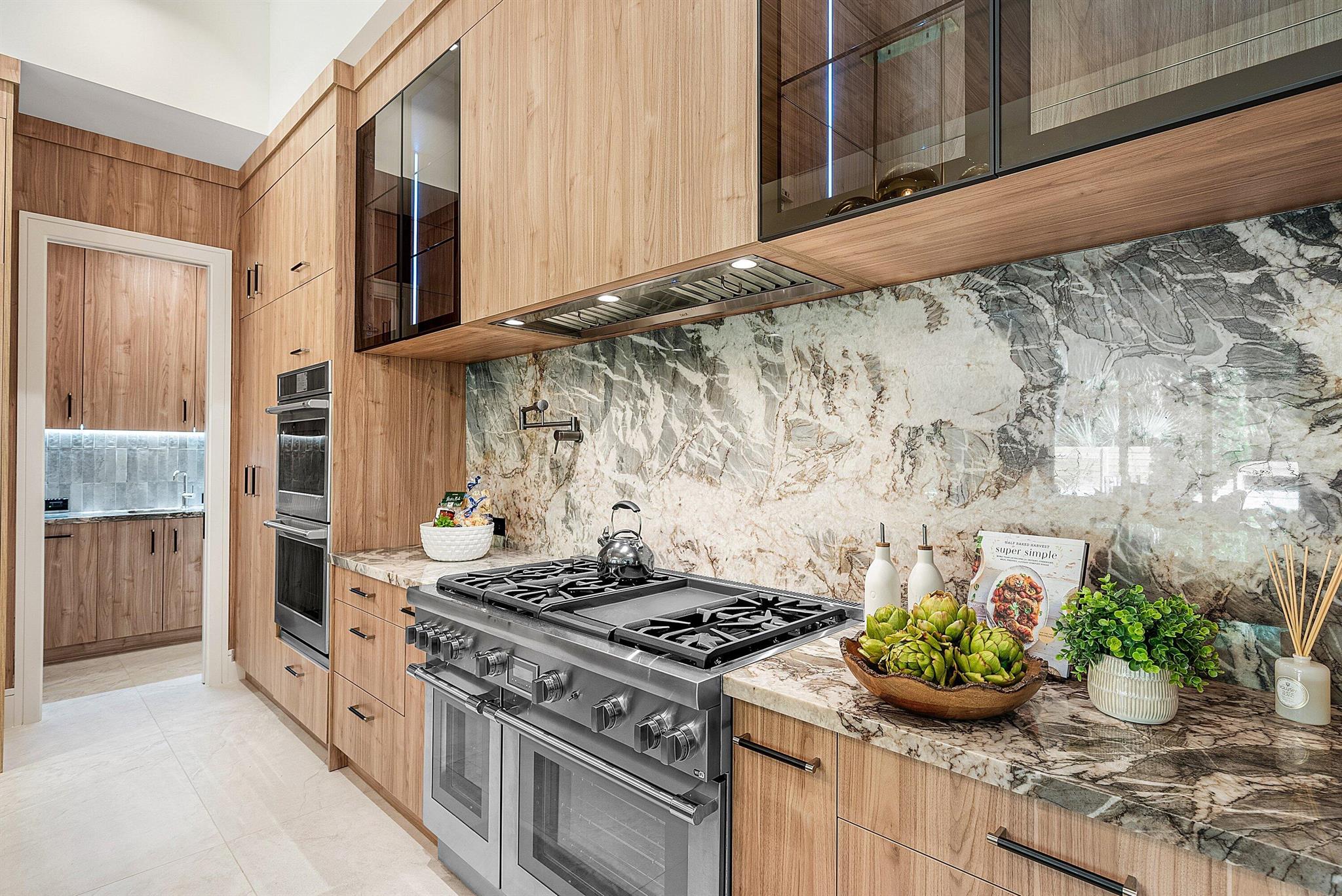 PALM BEACH FARMS CO 11 - Residential