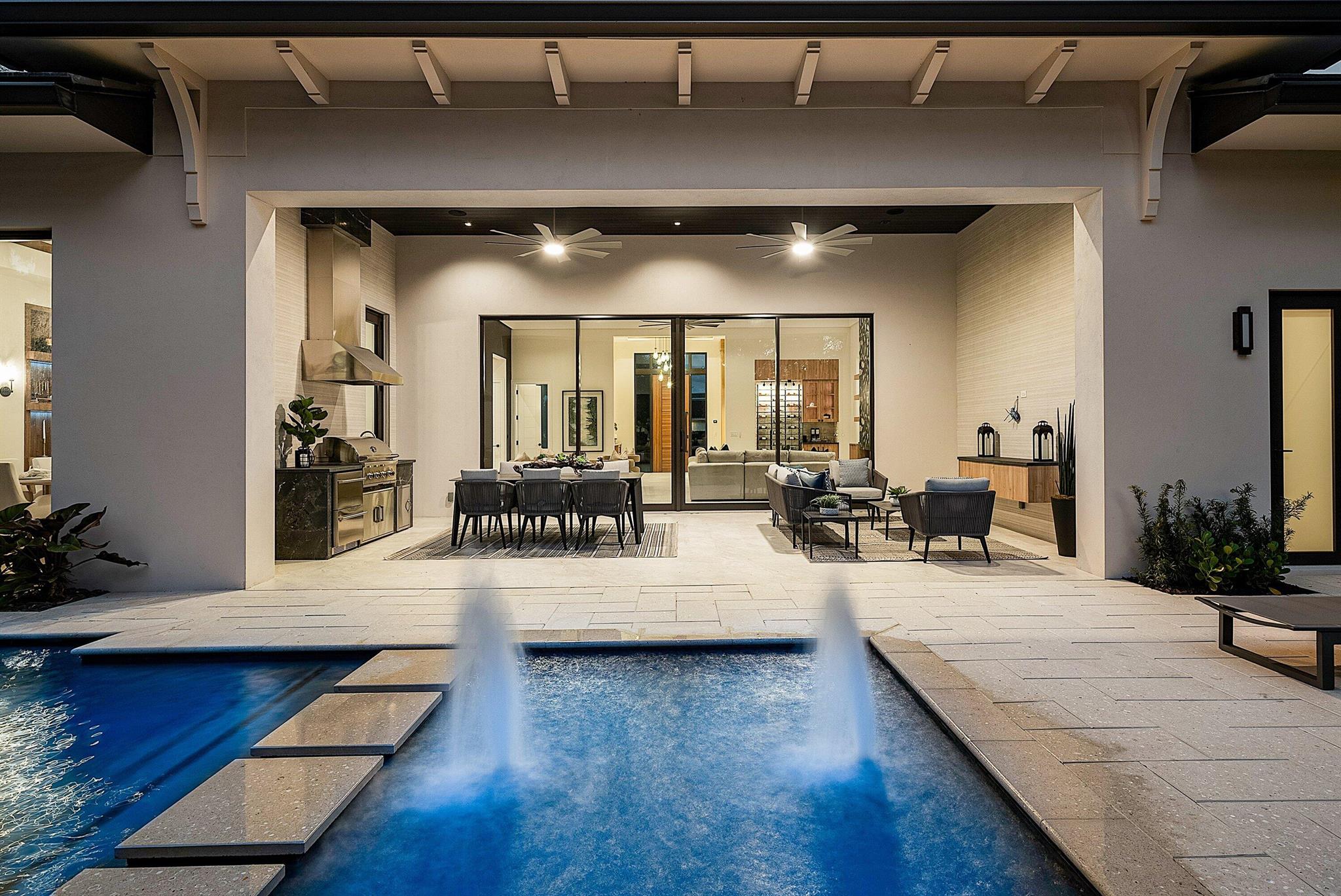 PALM BEACH FARMS CO 11 - Residential