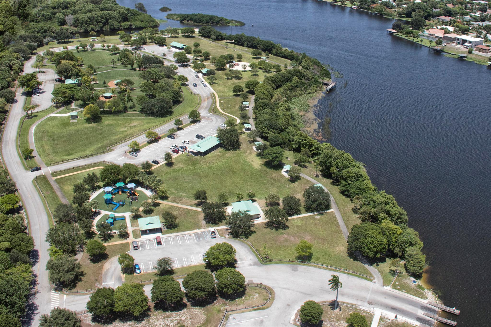 PLUMOSA PARK - Residential