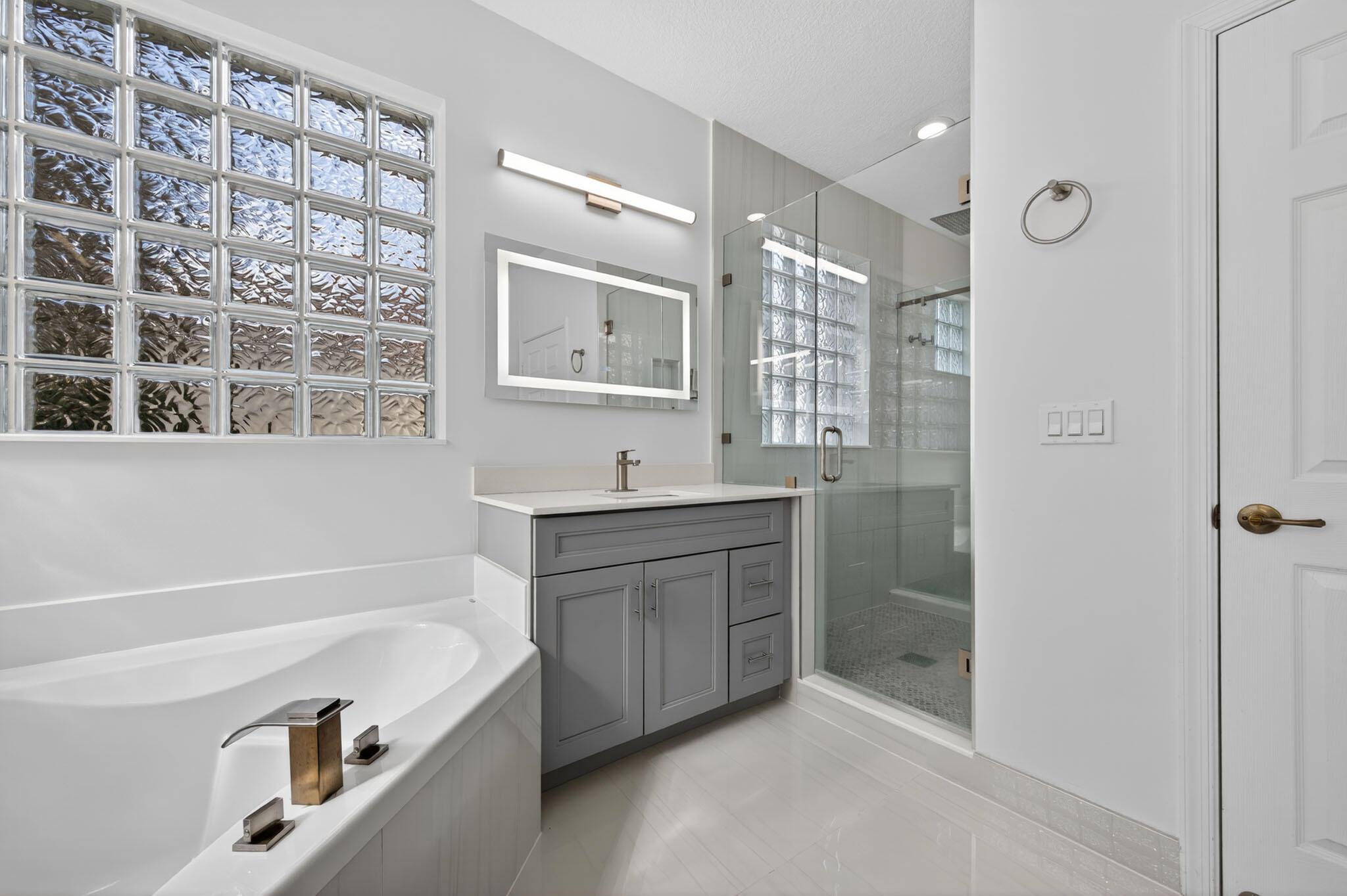 PALMYRA ESTATES - Residential