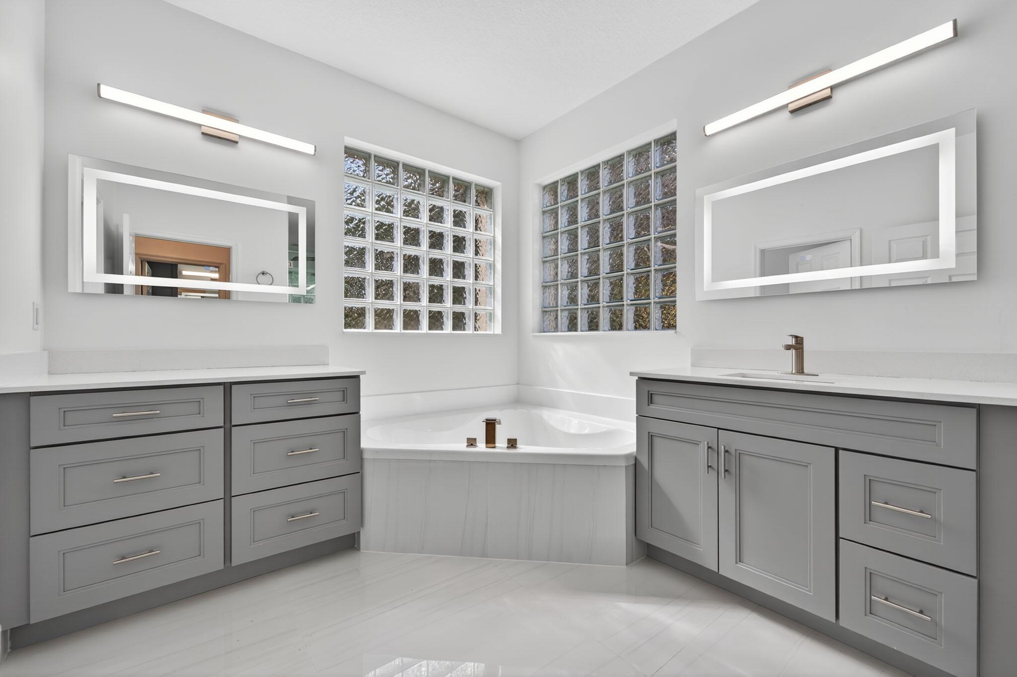 PALMYRA ESTATES - Residential