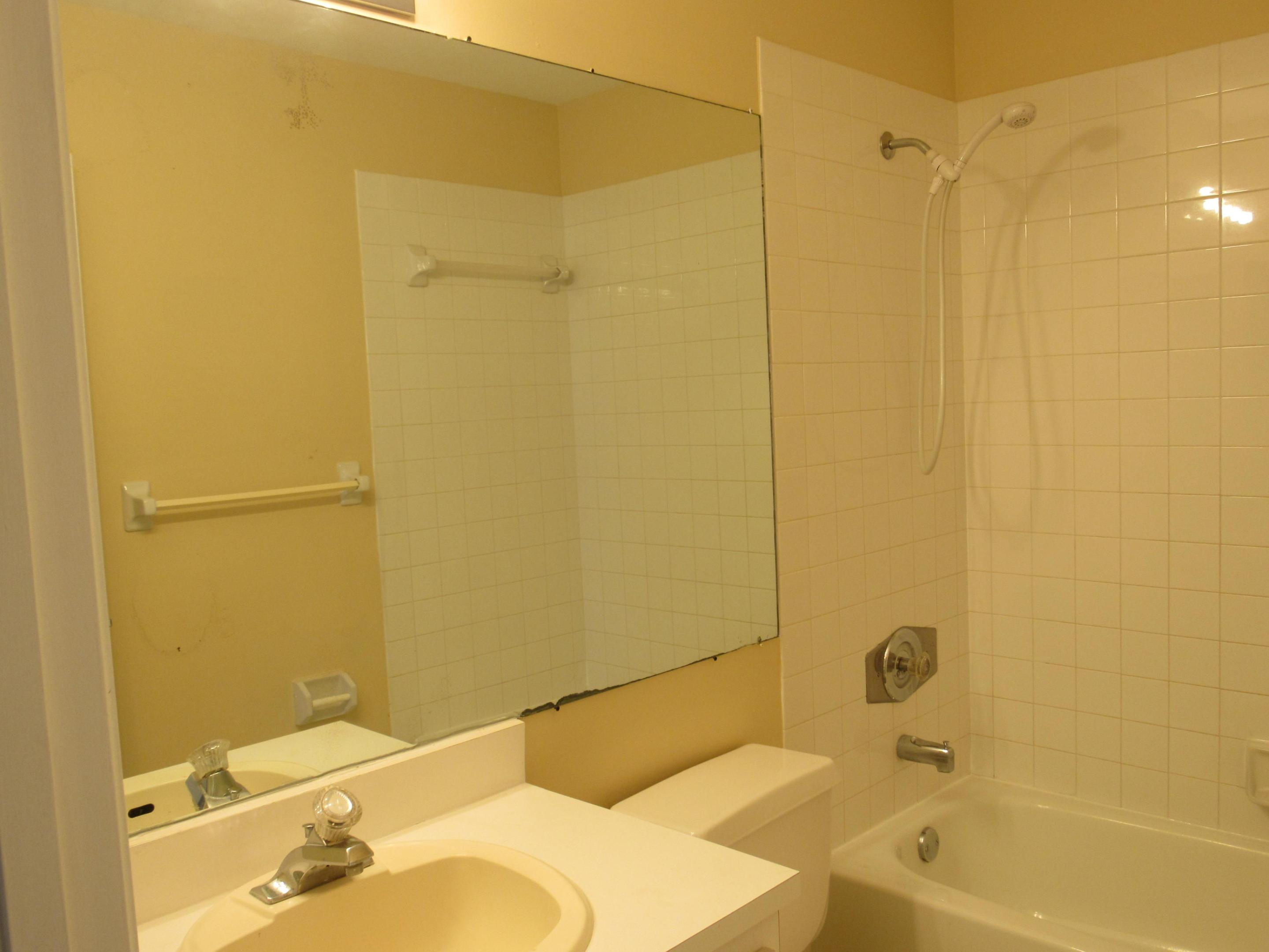 CANALAKE REPLAT - Residential Lease