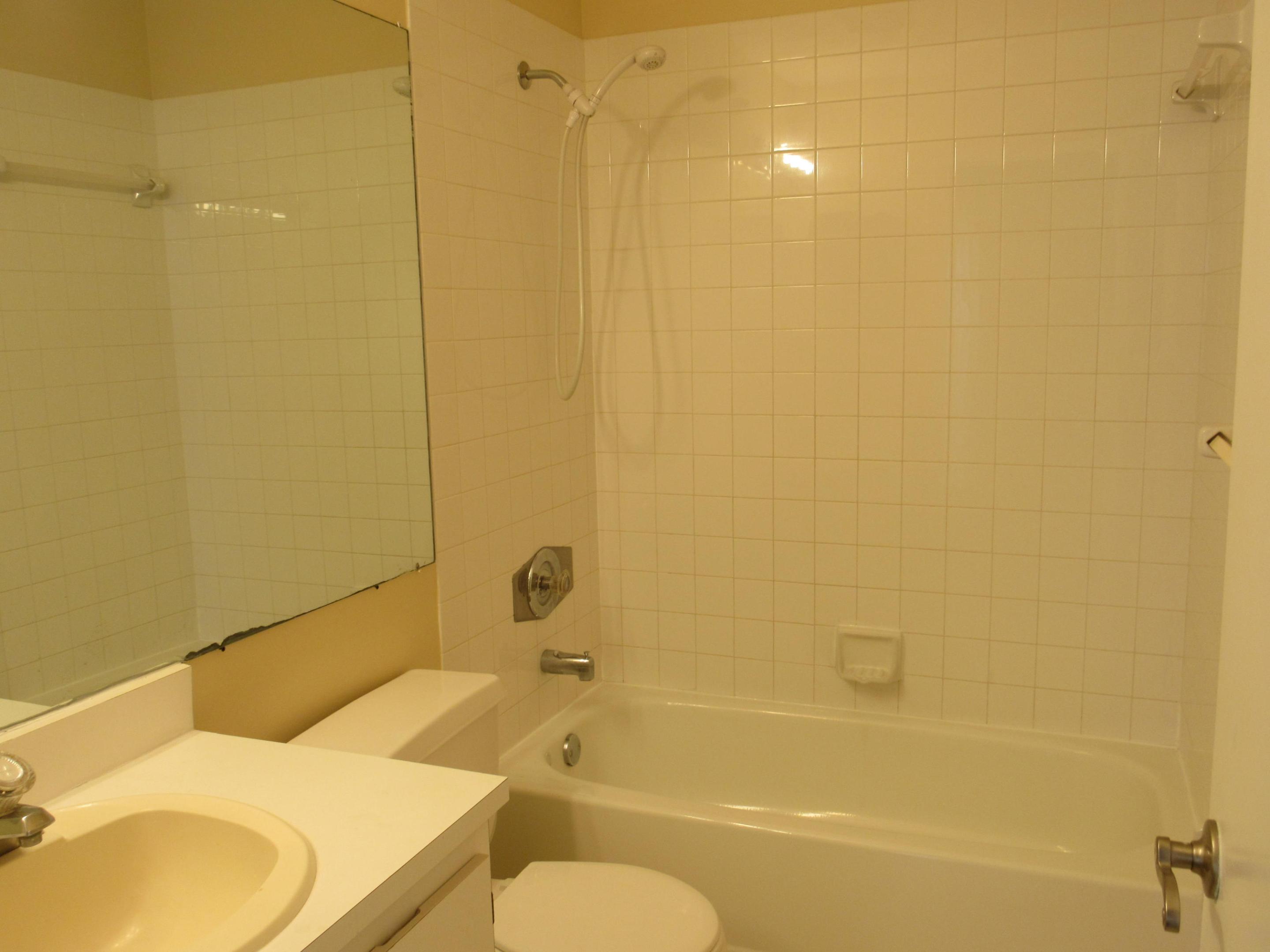 CANALAKE REPLAT - Residential Lease