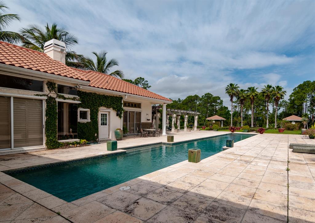 RANCH COLONY - Residential