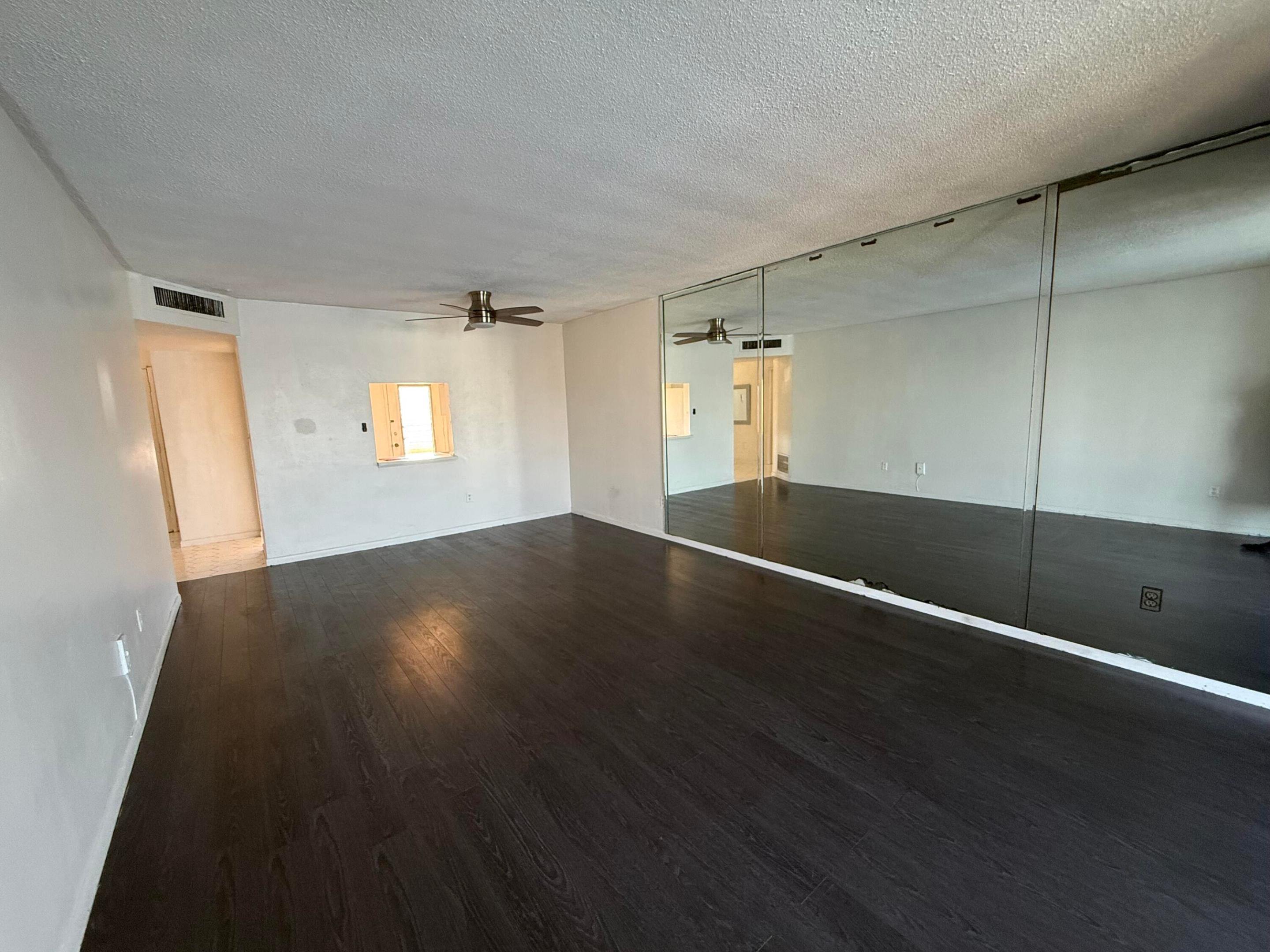 1300 NE 191st Street A305