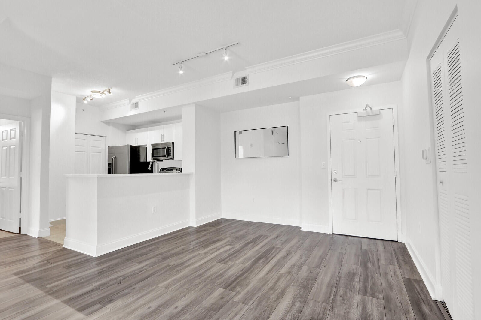 4903 Midtown Lane 3114