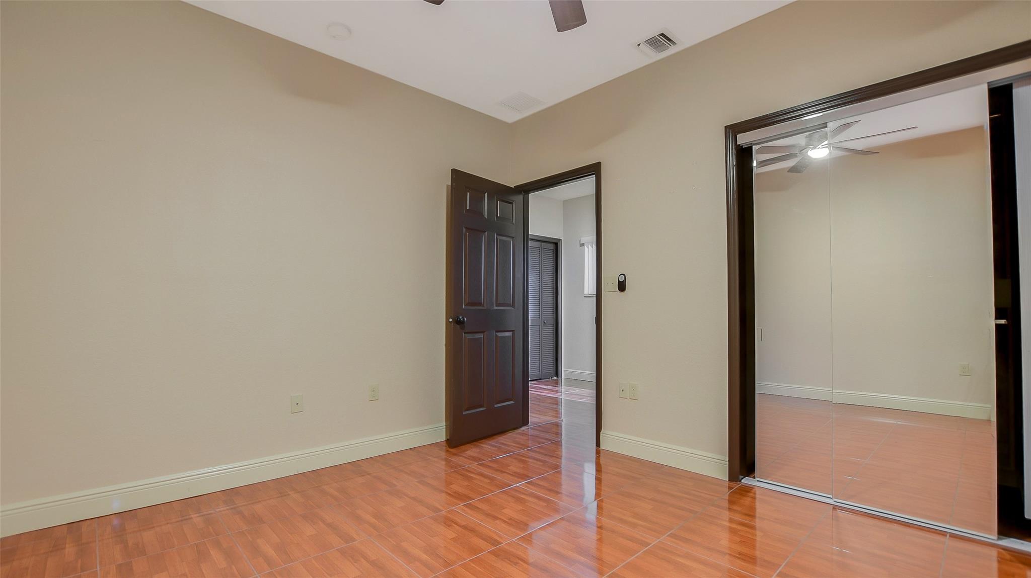 Hubbards 106-27 B - Residential