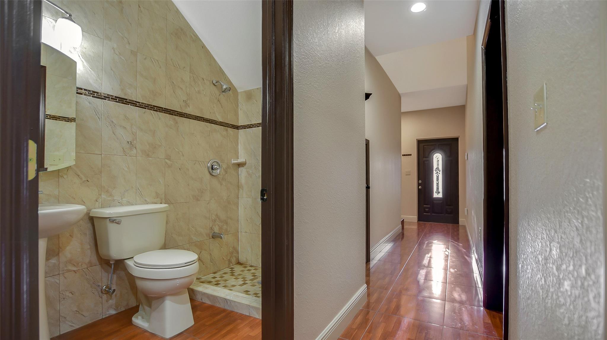 Hubbards 106-27 B - Residential