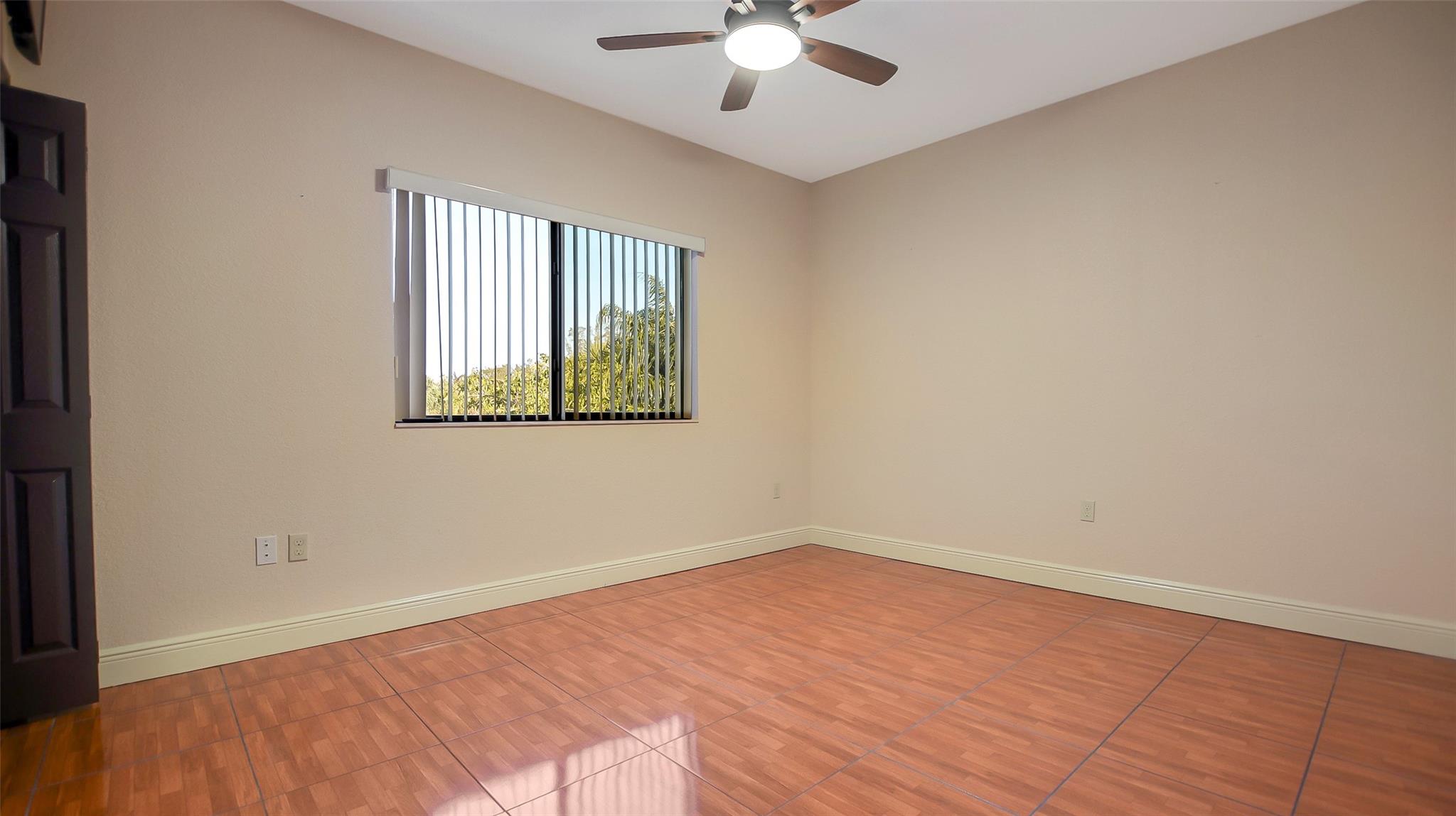 Hubbards 106-27 B - Residential