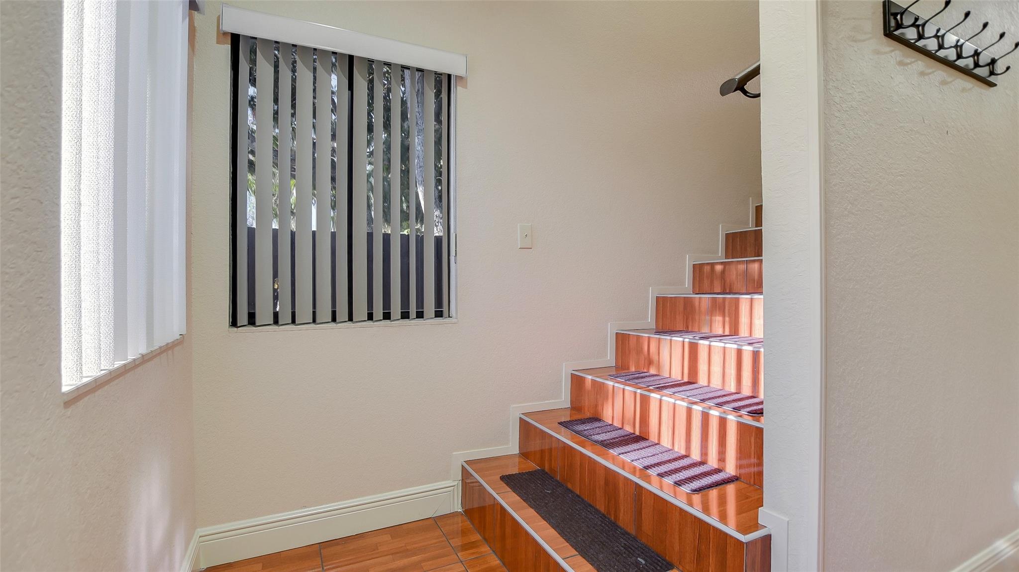 Hubbards 106-27 B - Residential