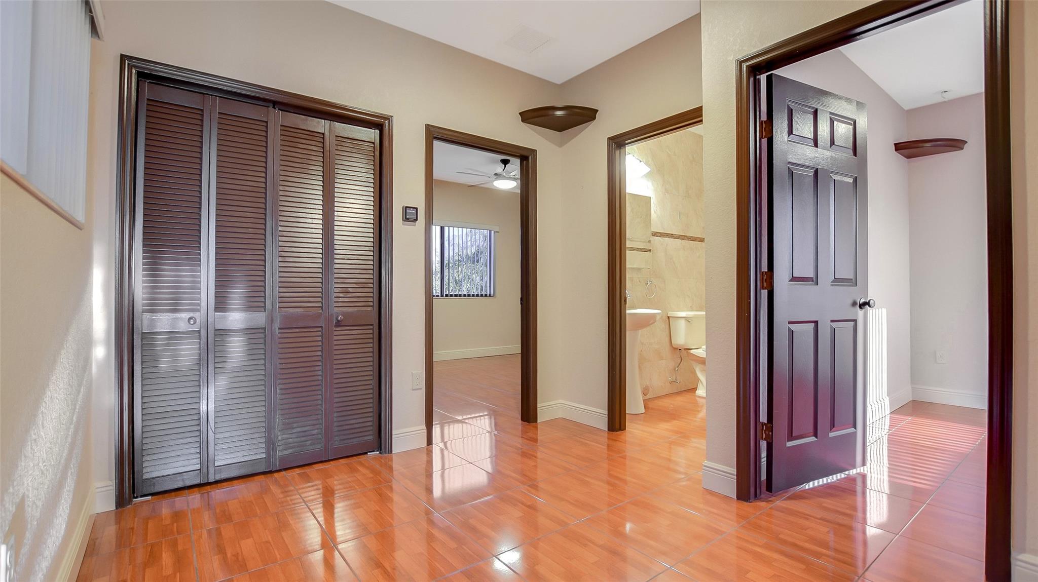 Hubbards 106-27 B - Residential