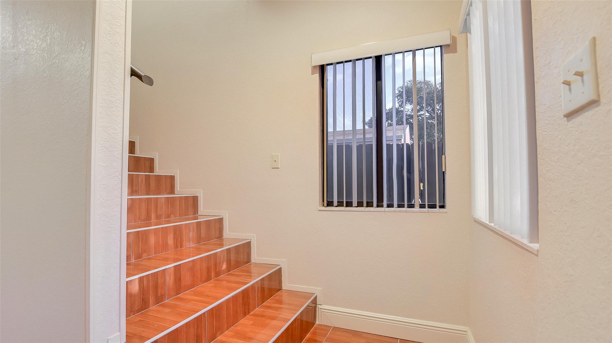 Hubbards 106-27 B - Residential