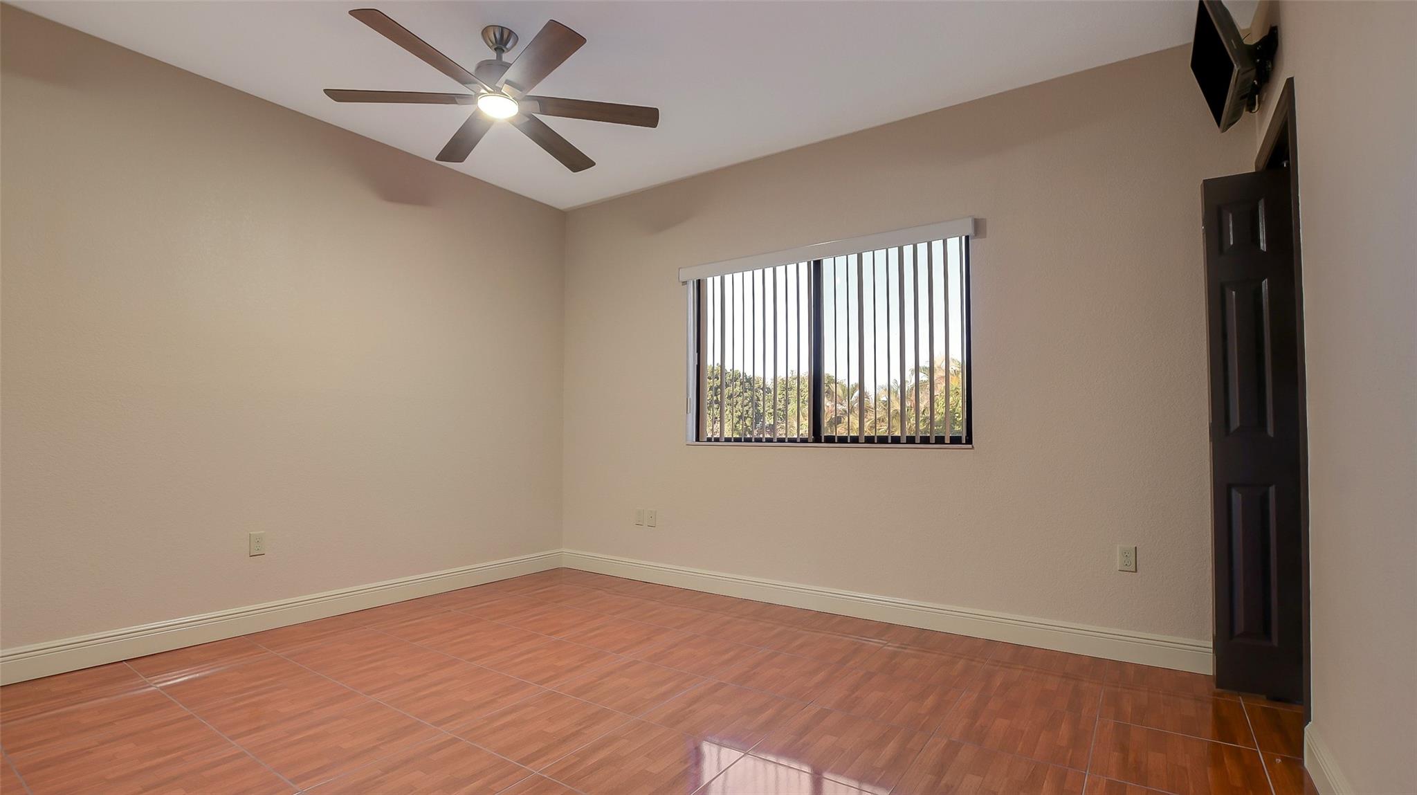 Hubbards 106-27 B - Residential