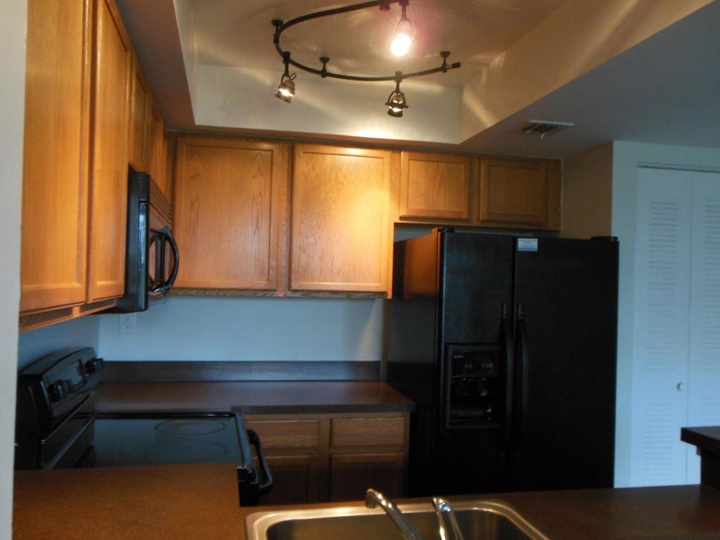 Photo of 700 Executive Center Drive #25, West Palm Beach, FL 33401 (MLS # B26063382)