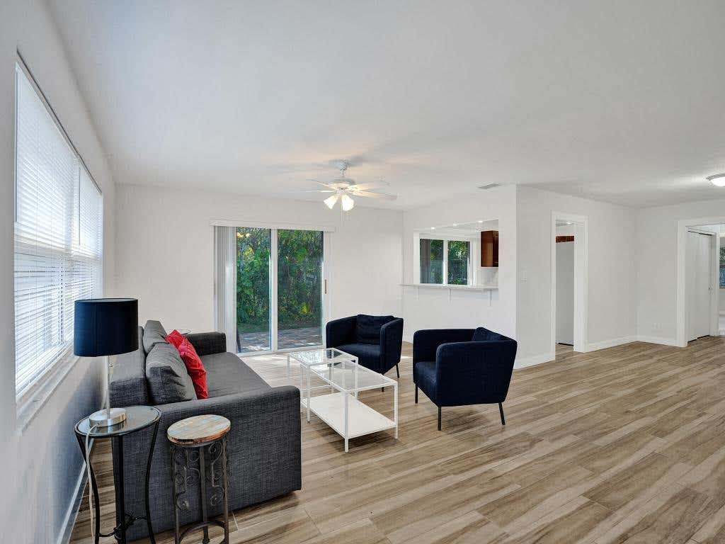Photo of 6581 NE 7th Avenue, Boca Raton, FL 33487 (MLS # R10934750)
