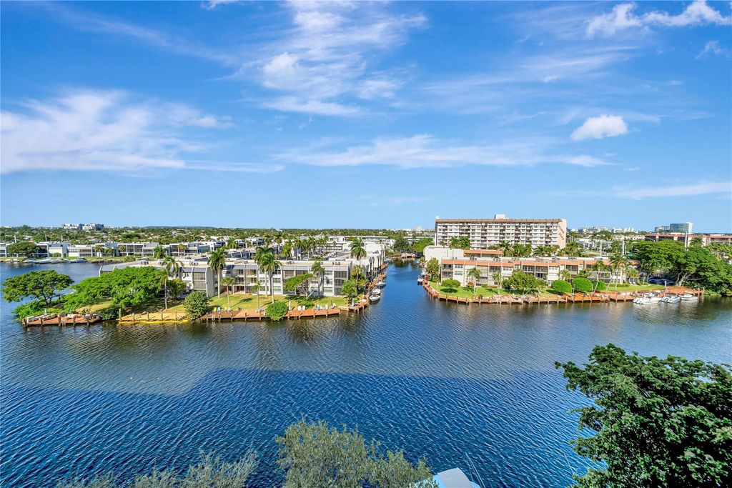 Photo of 801 S Federal Hwy #818, Pompano Beach, FL 33062 (MLS # F10538477)