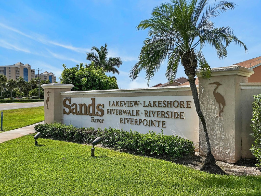 Photo of 3212 S LAKEVIEW Circle #10104, Fort Pierce, FL 34949 (MLS # B26073277)