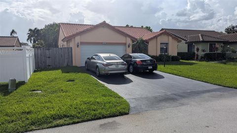 6341 Gauntlet Hall Ln Davie FL 33331