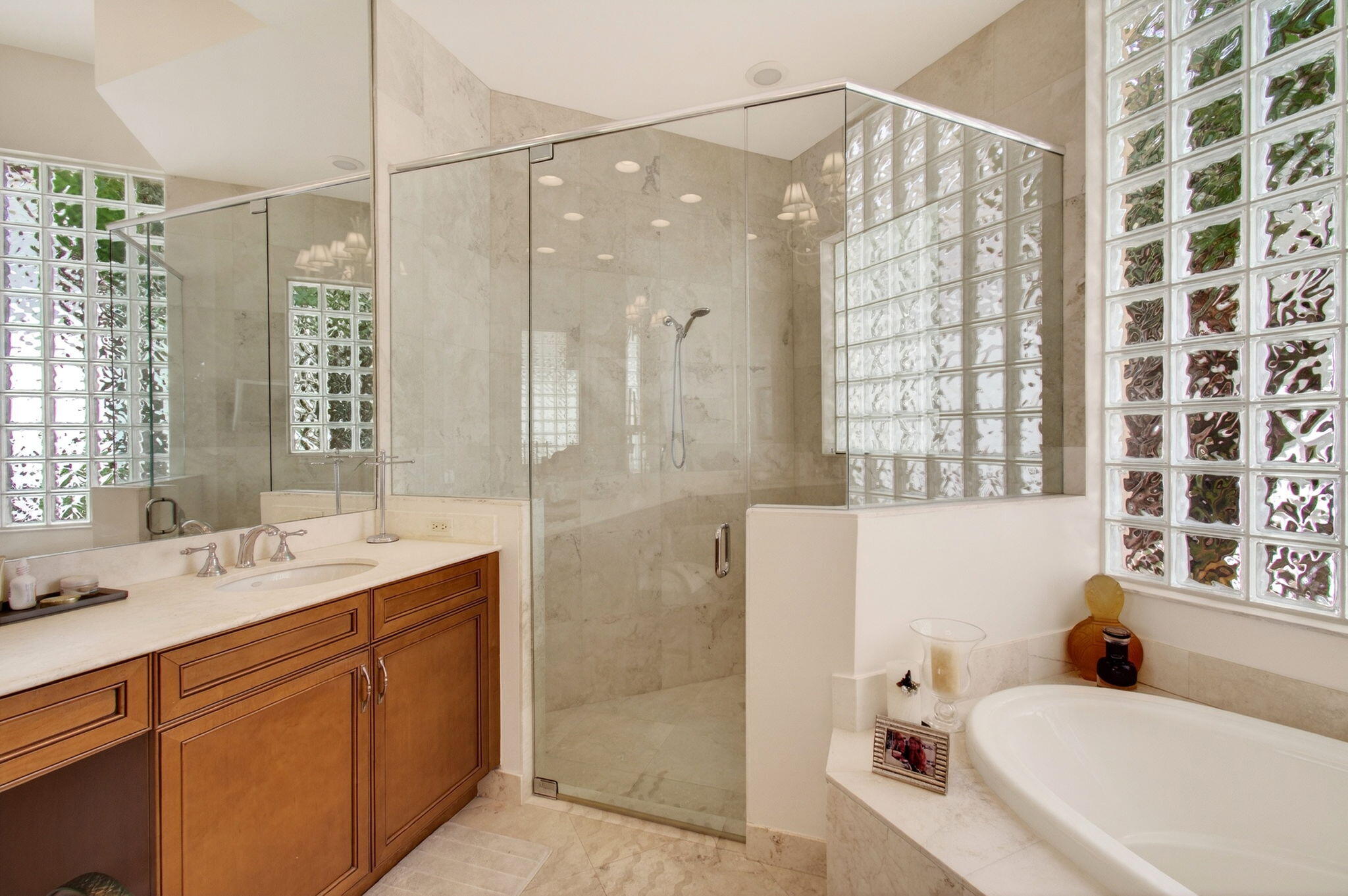 OAKS AT BOCA RATON - Residential