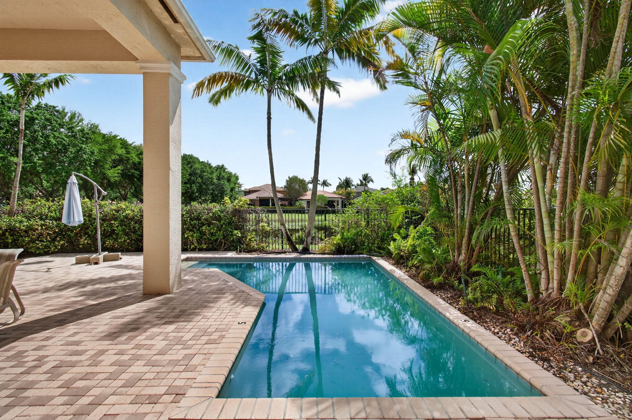 OAKS AT BOCA RATON - Residential