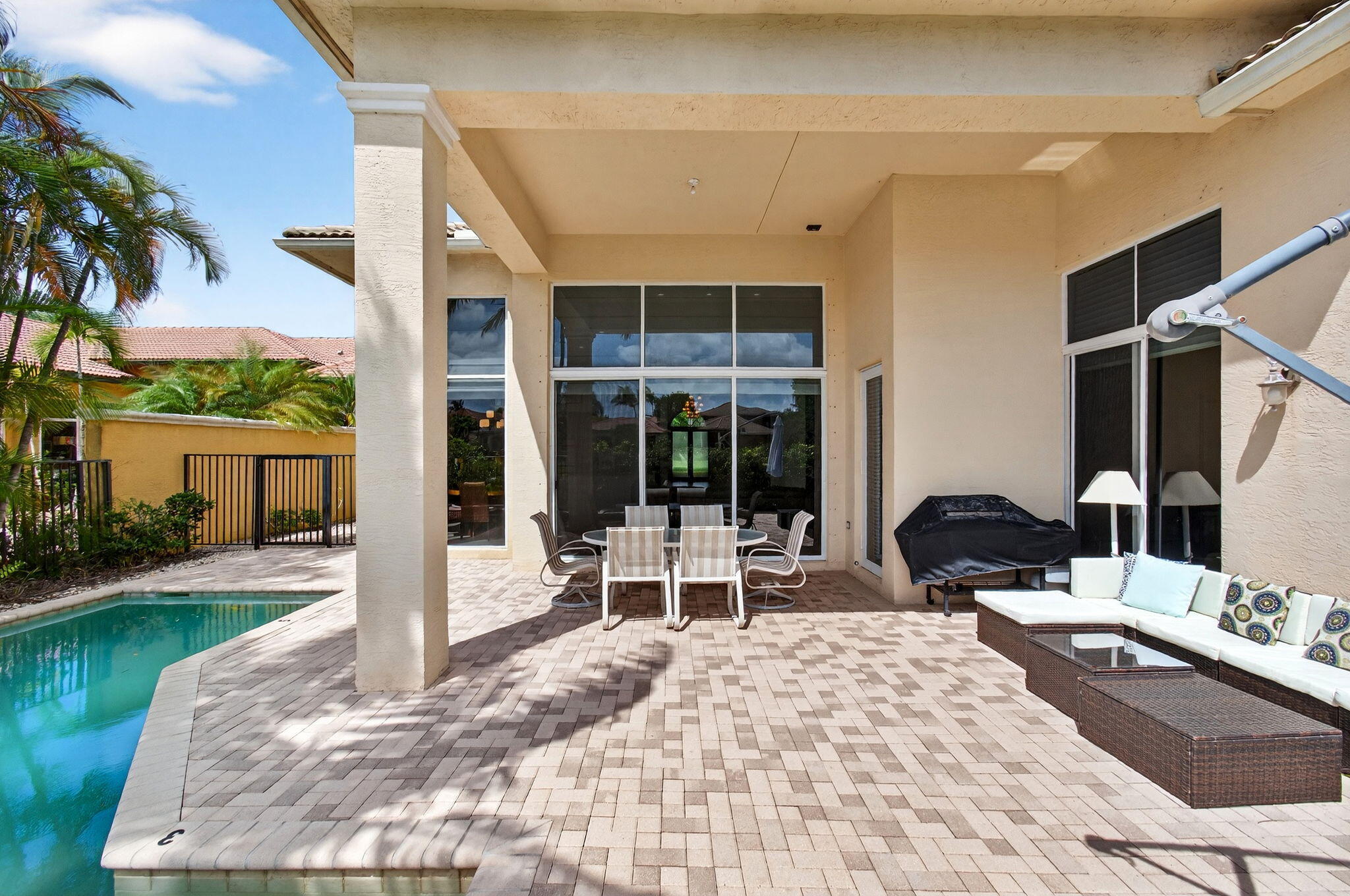 OAKS AT BOCA RATON - Residential