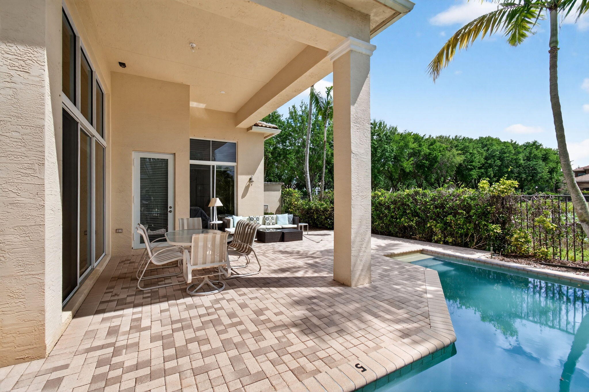 OAKS AT BOCA RATON - Residential