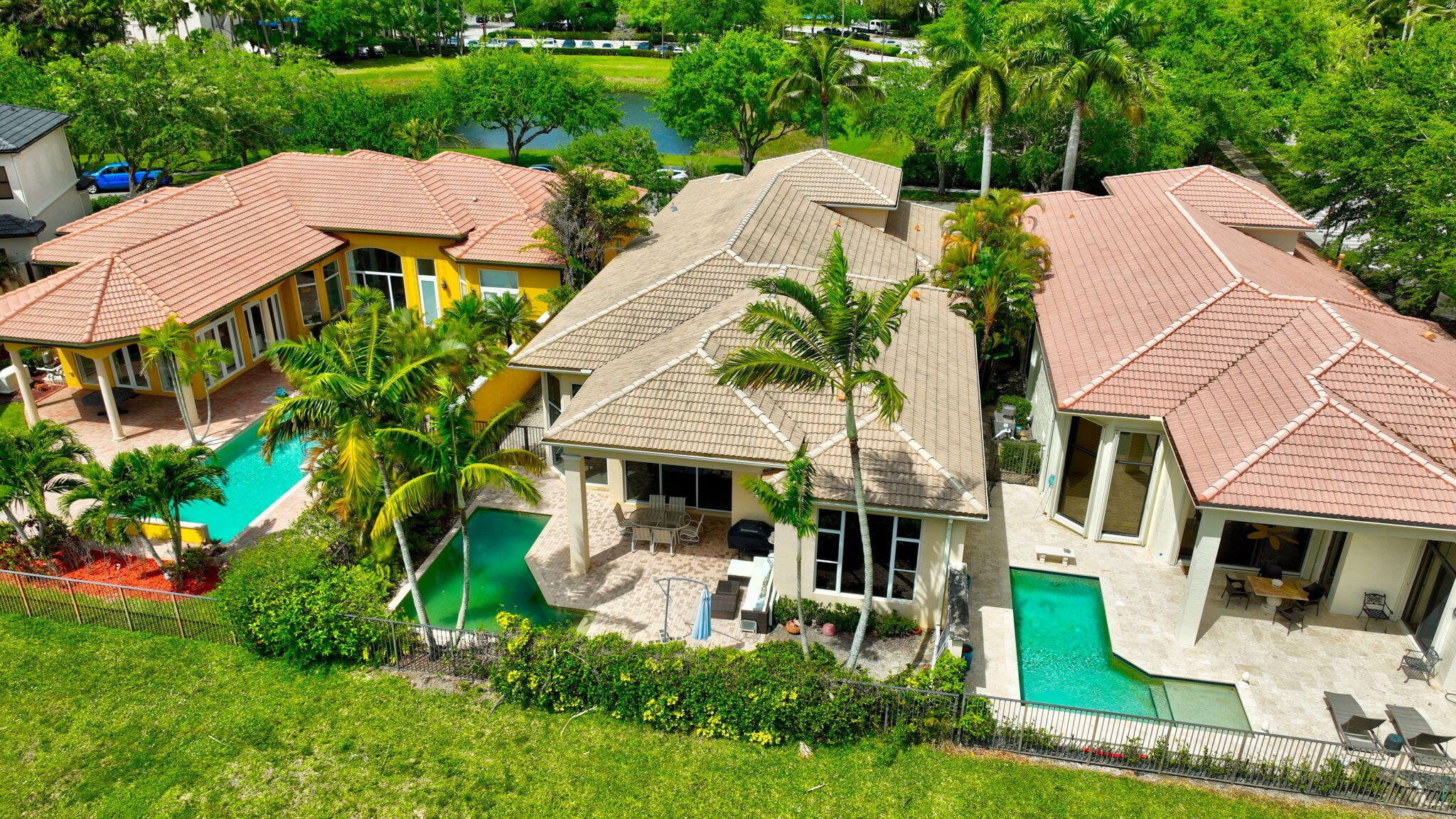 OAKS AT BOCA RATON - Residential