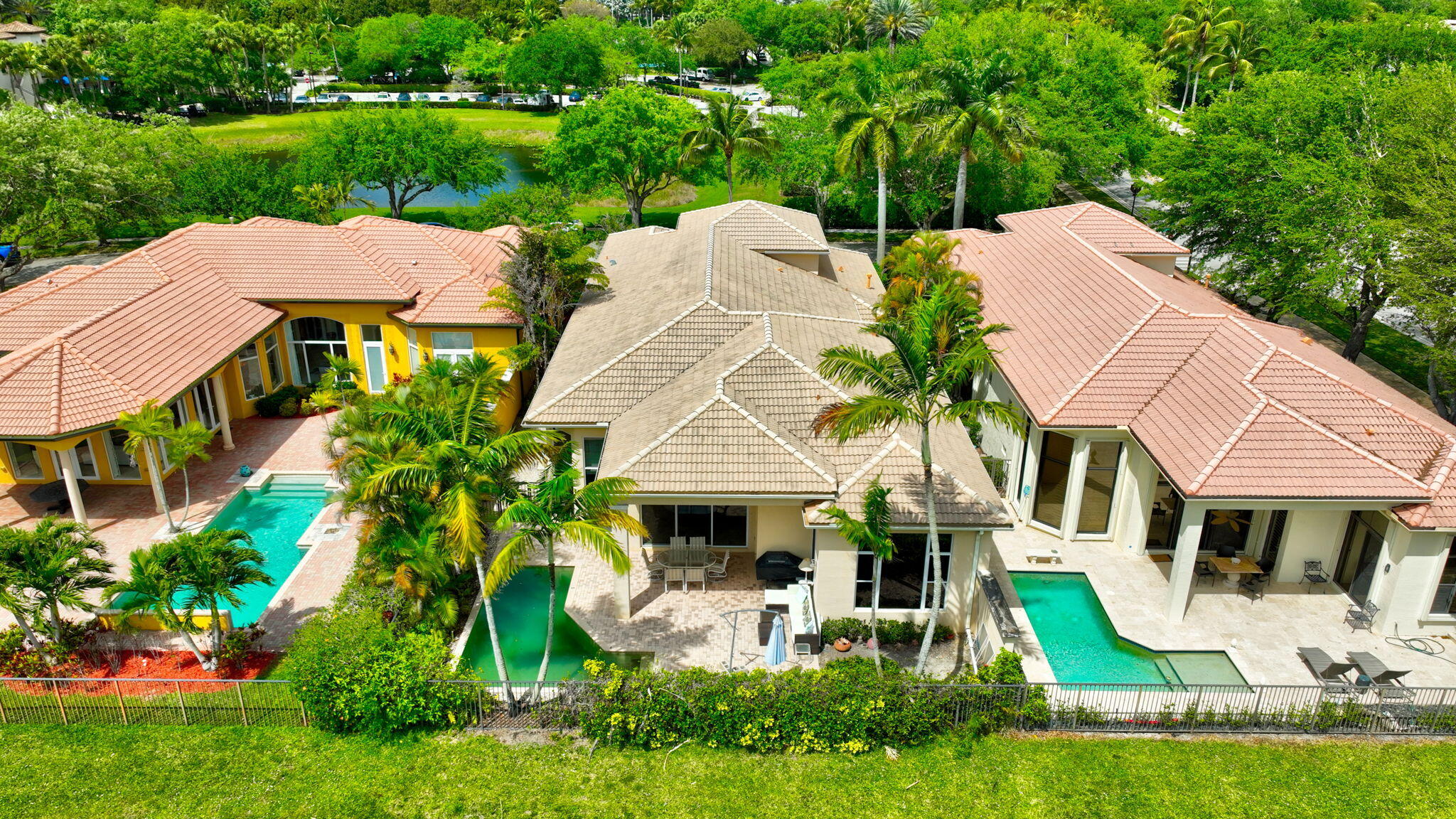 OAKS AT BOCA RATON - Residential