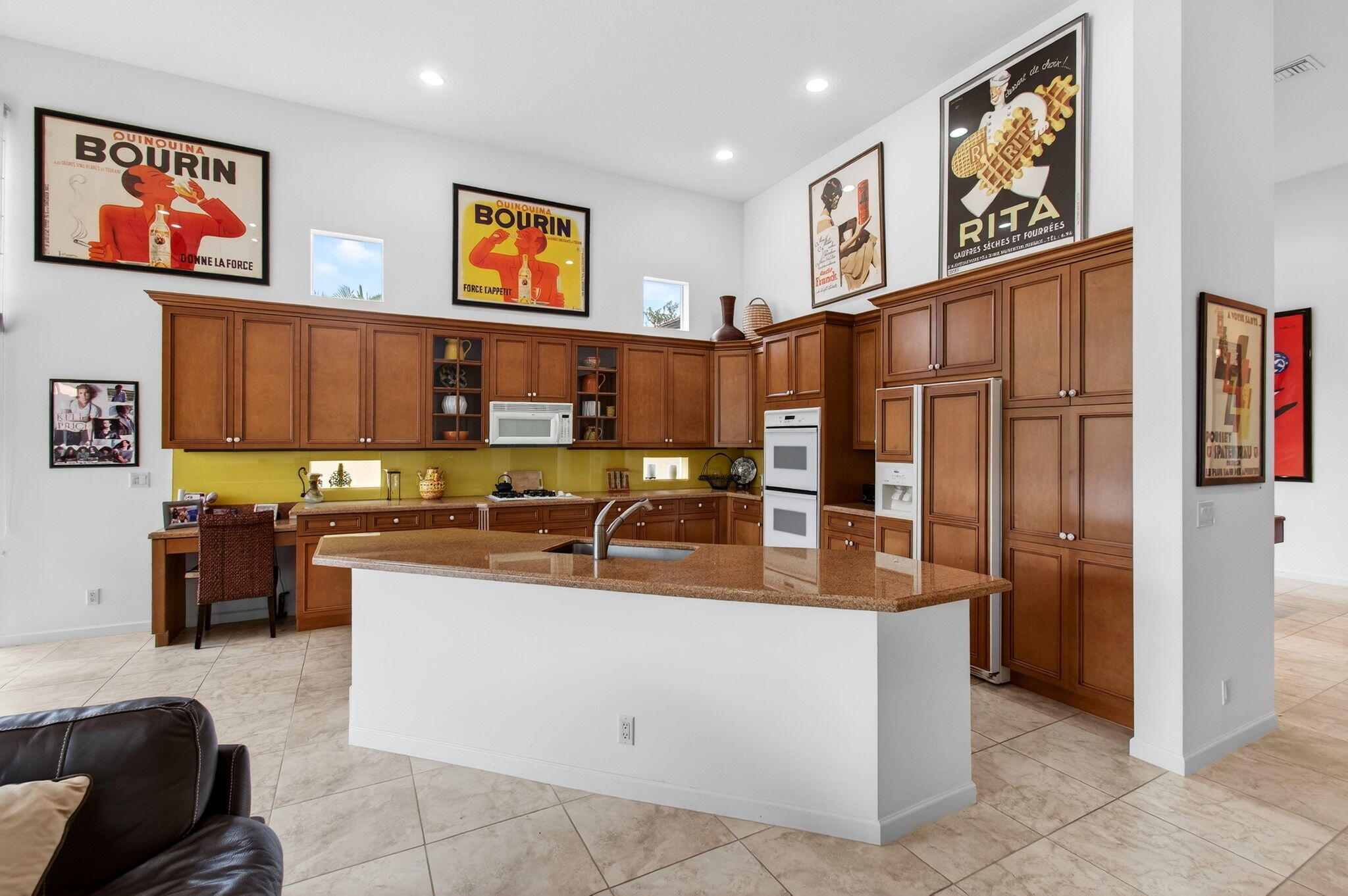 OAKS AT BOCA RATON - Residential