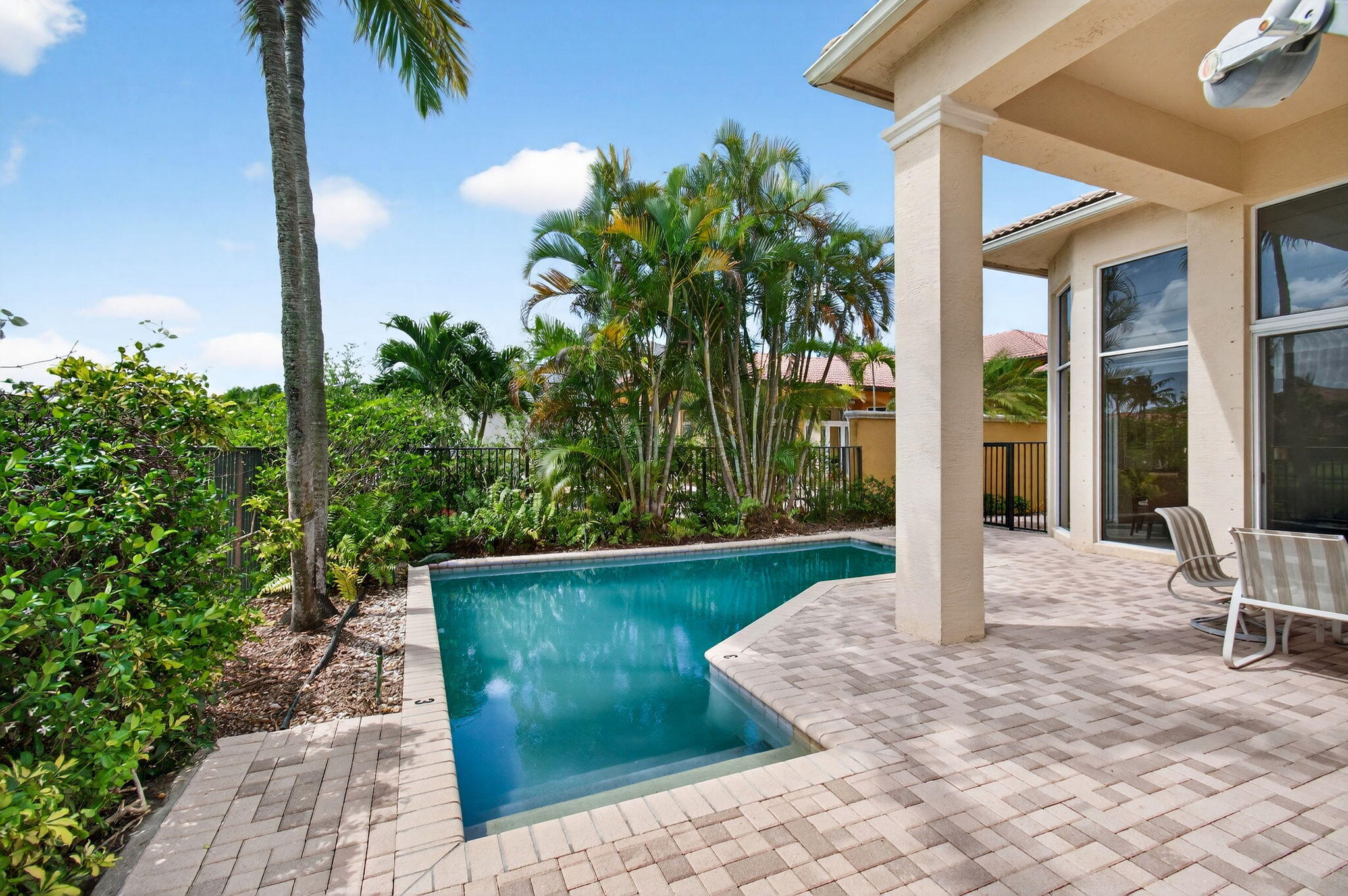 OAKS AT BOCA RATON - Residential