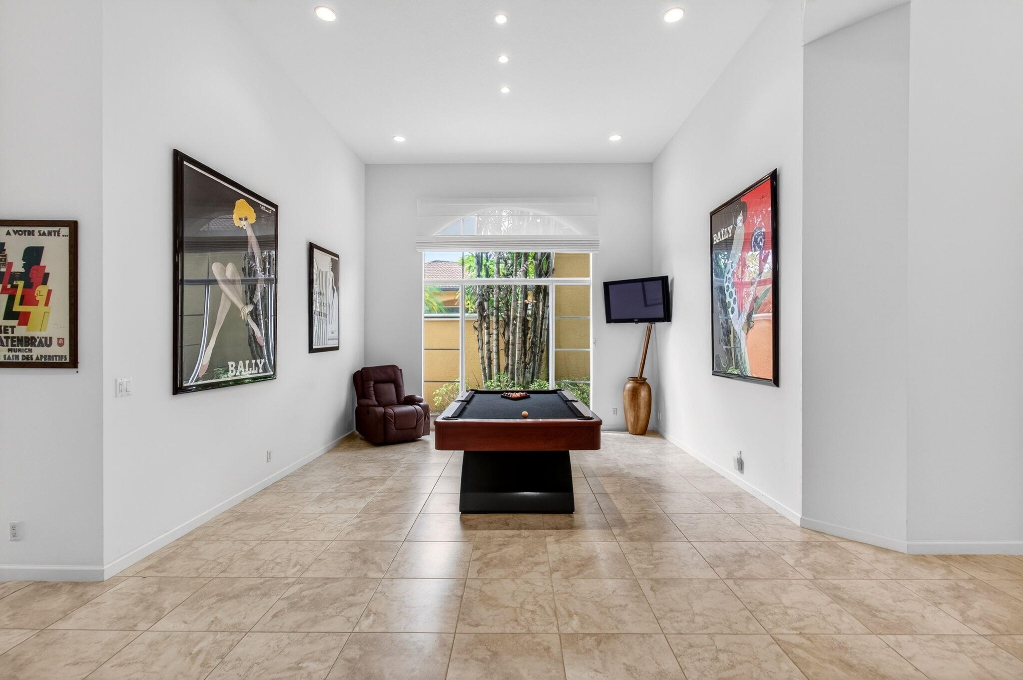 OAKS AT BOCA RATON - Residential