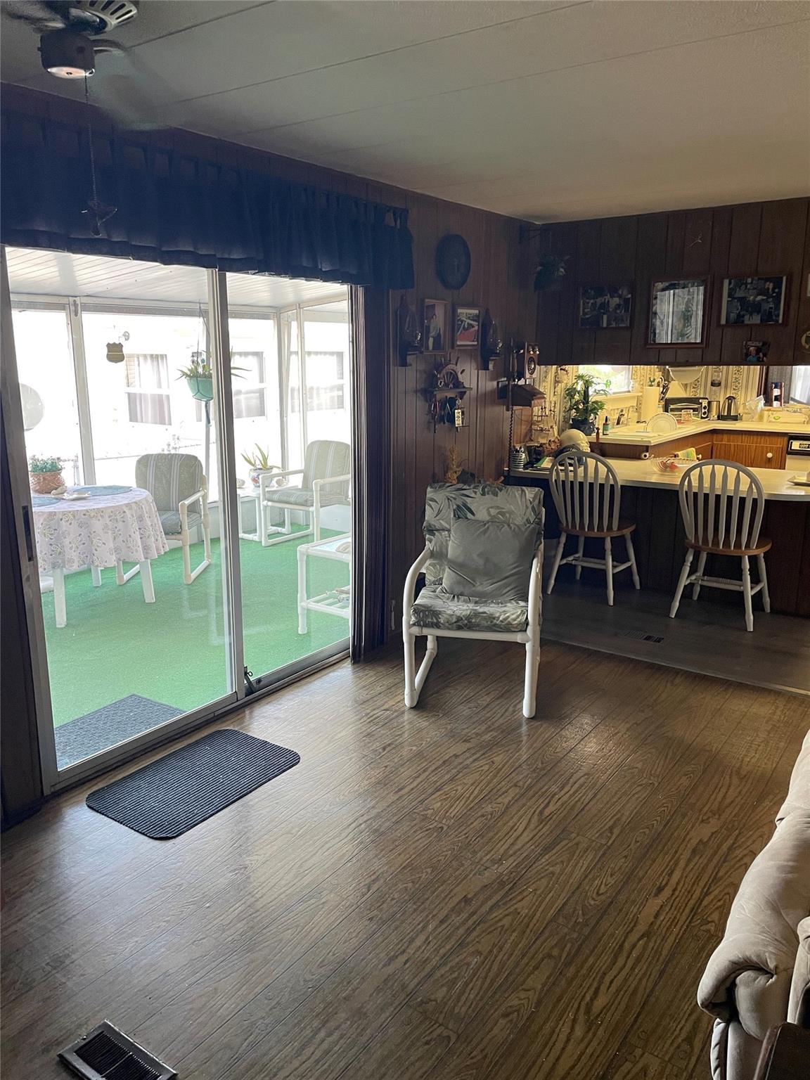 Park City Sec Two 56-25 B - Residential