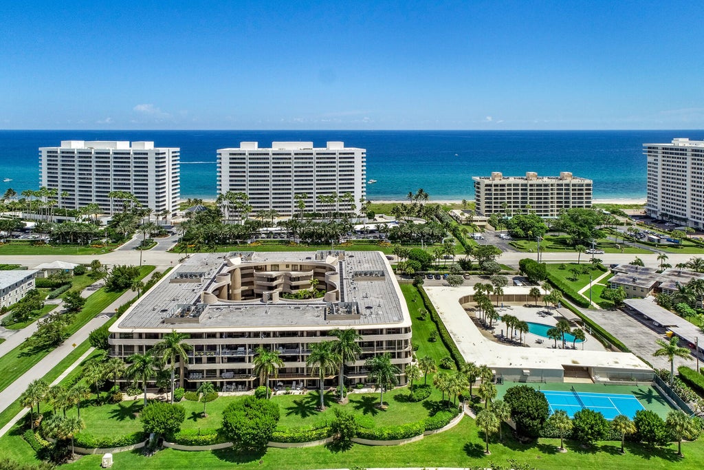 Photo of 1401 S Ocean Boulevard #1060, Boca Raton, FL 33432 (MLS # B26042363)