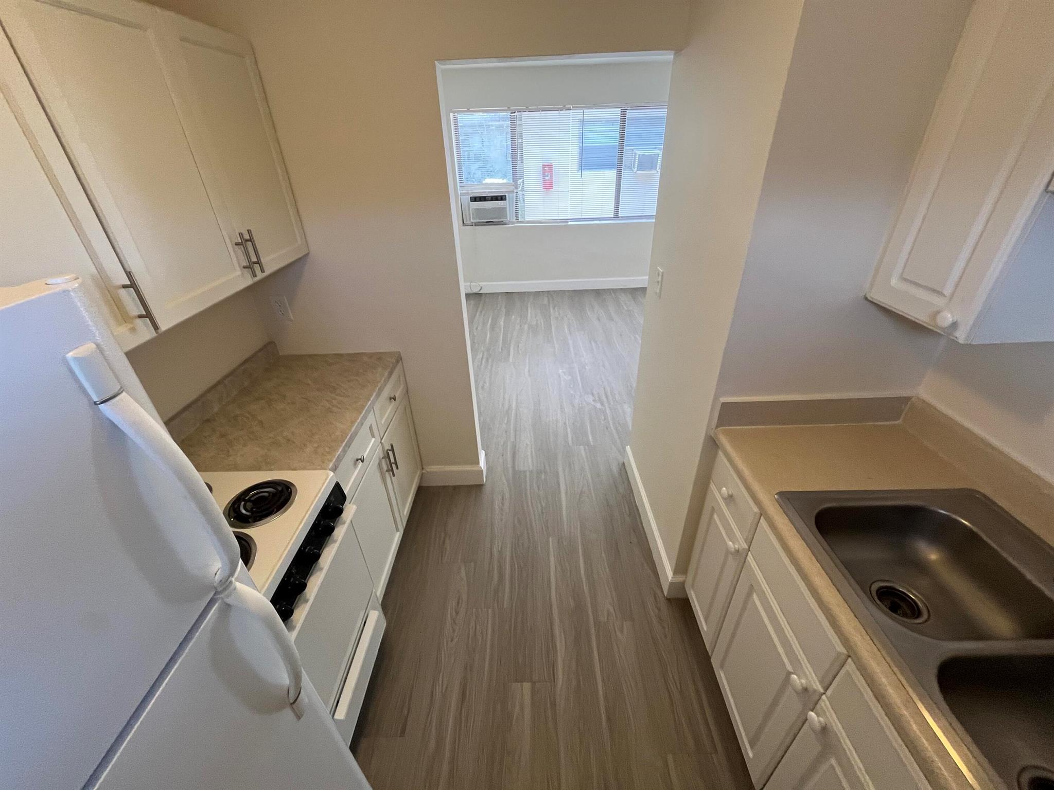 1150 W Blue Heron Blvd 8