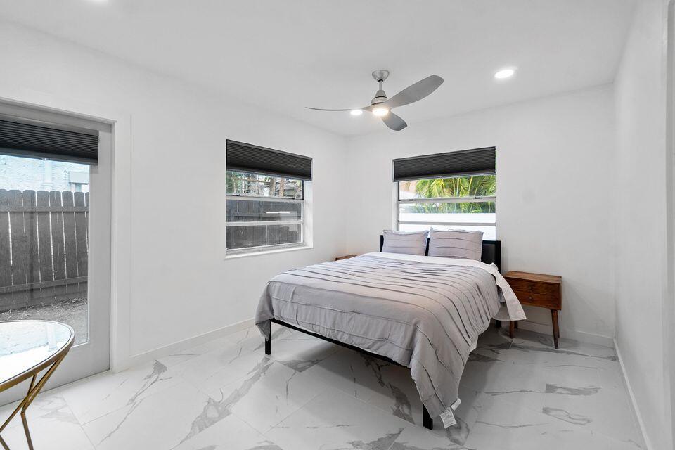 DELRAY TOWN OF - Residential Income