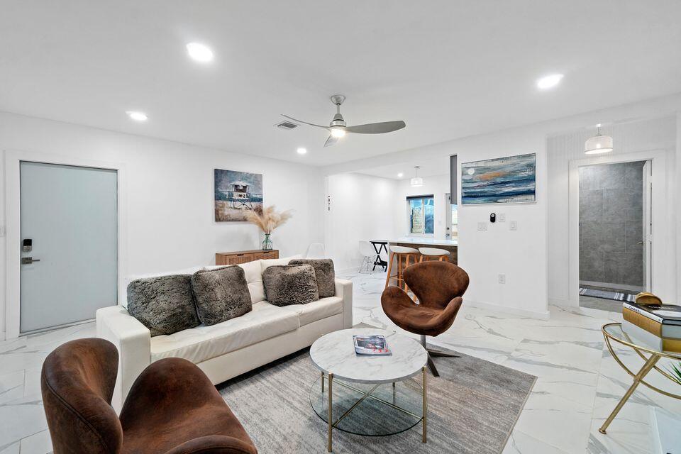 DELRAY TOWN OF - Residential Income