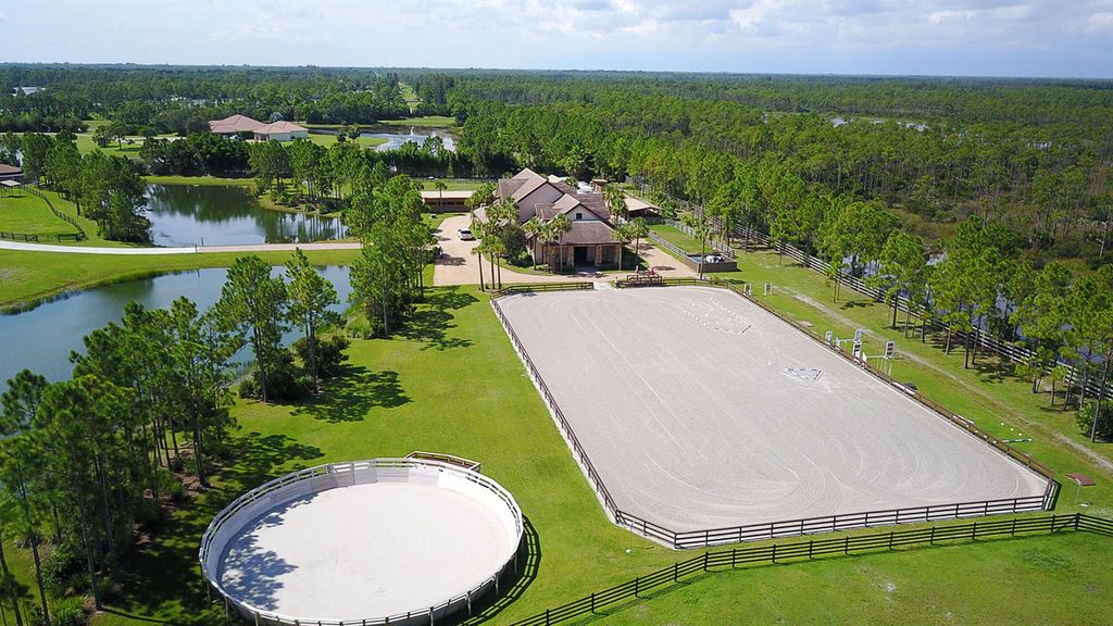 Photo of 1500 SE Ranch Road S, Jupiter, FL 33478 (MLS # R10945886)