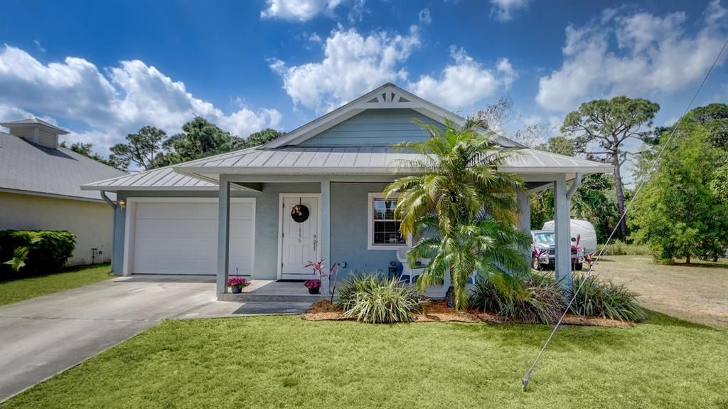 Photo of 5846 SE Inez Avenue, Stuart, FL 34997 (MLS # R10702332)