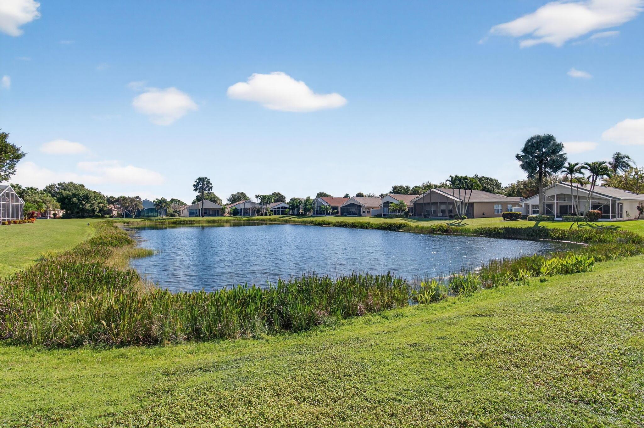 VALENCIA LAKES - Residential