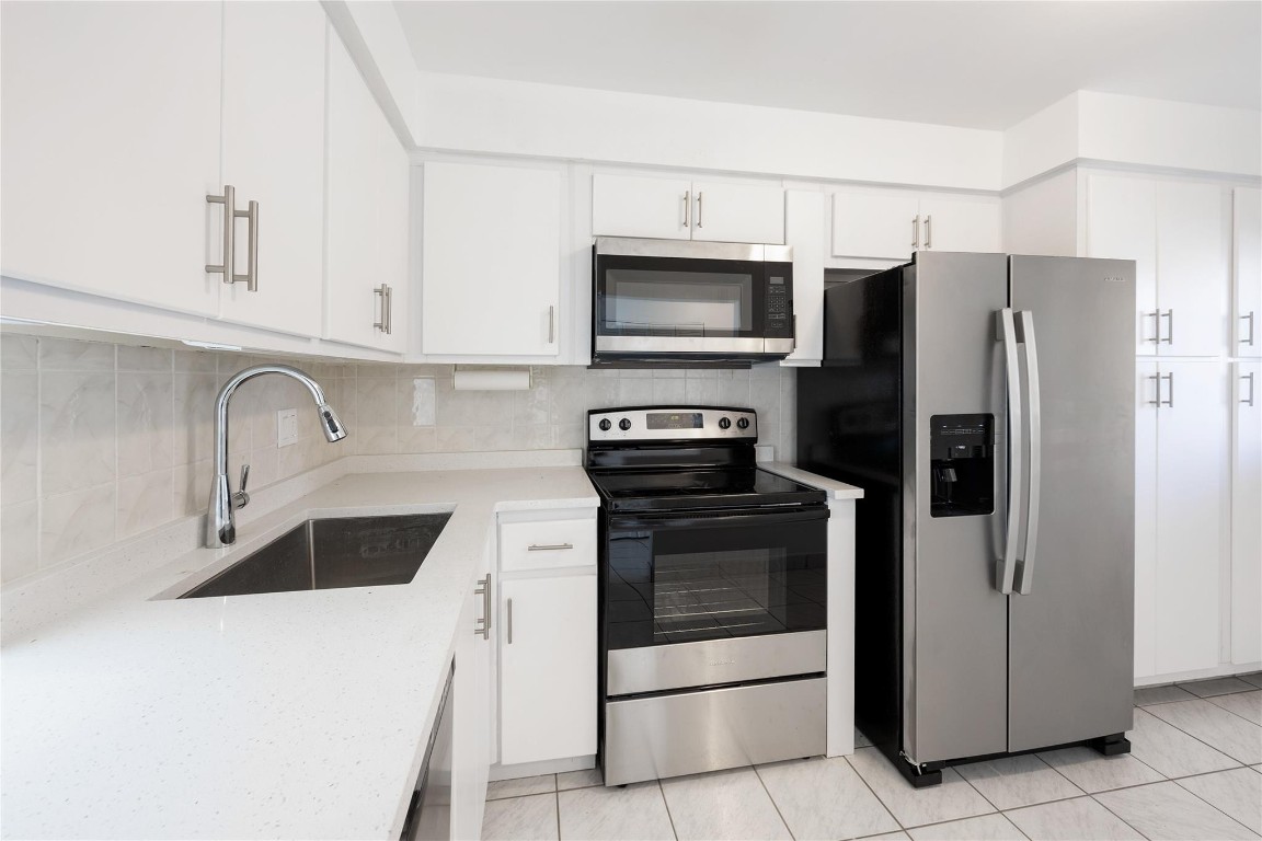 Lauderdale Oaks Condo 5 - Residential