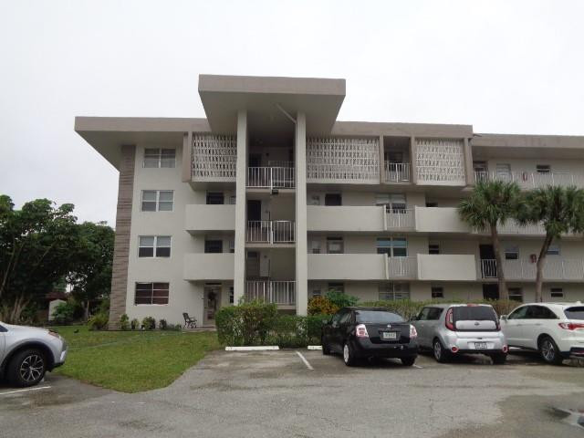 Lauderdale Oaks Condo 5 - Residential