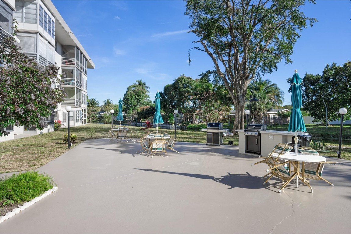 Lauderdale Oaks Condo 5 - Residential