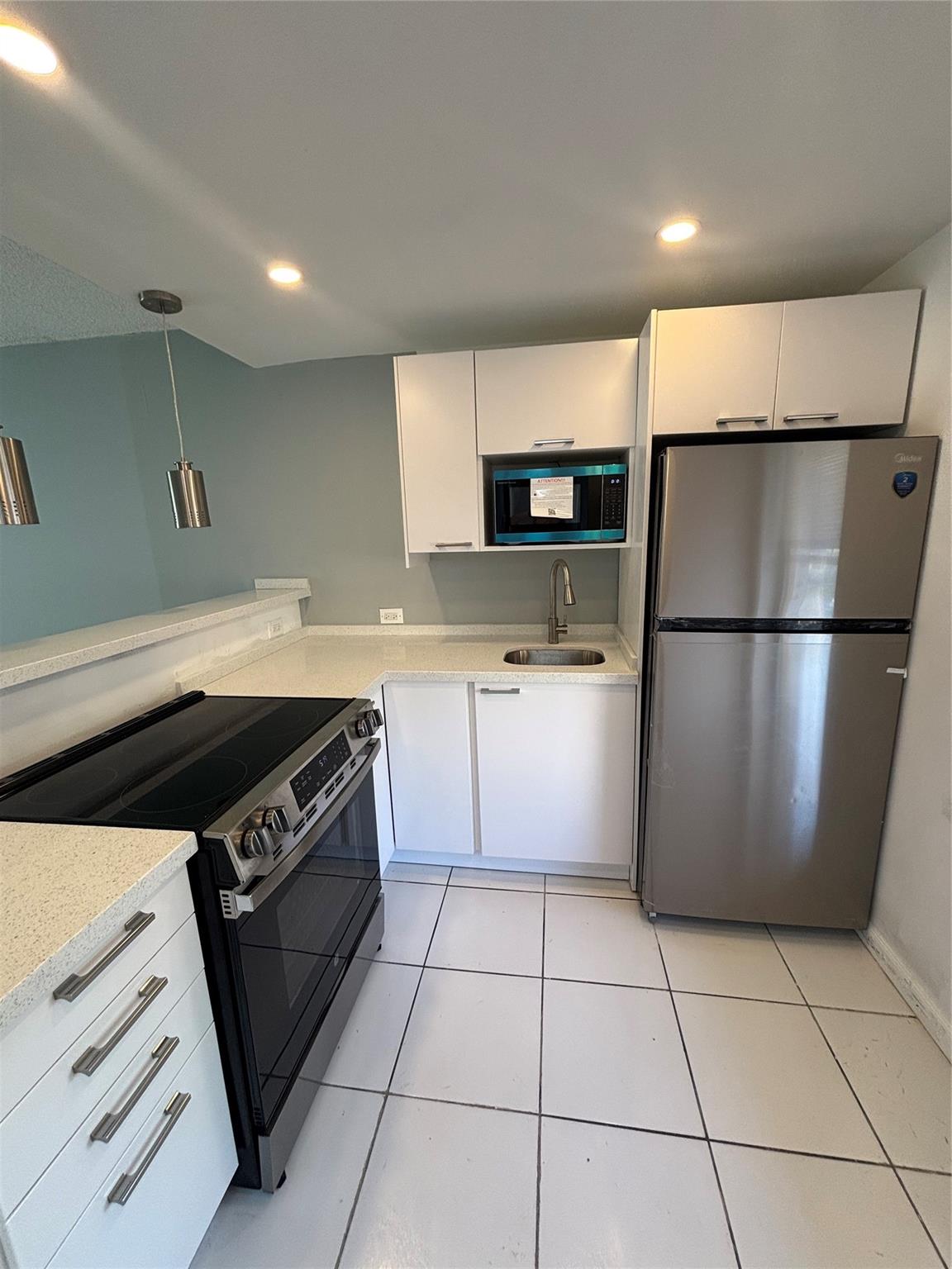 Welcome to this spacious and immaculate 1-bedroom, 1-bathroom condo located in a desirable 55+ AGE COMMUNITY. This first-floor unit features a beautifully renovated kitchen with brand-new stainless steel appliances and sleek tile flooring throughout. Enjoy peaceful pool views from your enclosed balcony — perfect for relaxing mornings or evening unwinding. The unit also includes an oversized closet, offering ample storage space. Amenities Include: Multiple swimming pools,tennis courts, Clubhouse, and fitness center. Convenient laundry facility on the first floor. At least one applicant must be 55+. Maximum of 2 occupants per unit. No pets allowed.
Move-in requires first month, last month, and security deposit, Association approval required.
Schedule your showing today!