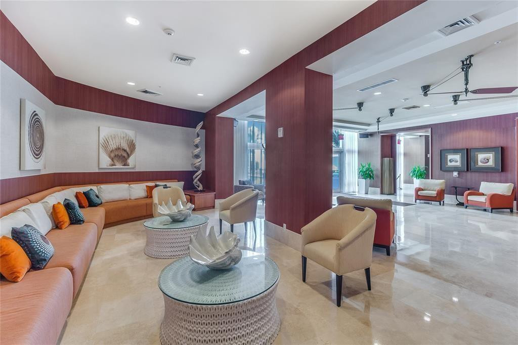 OCEAN MARINE YACHT CLUB - Residential