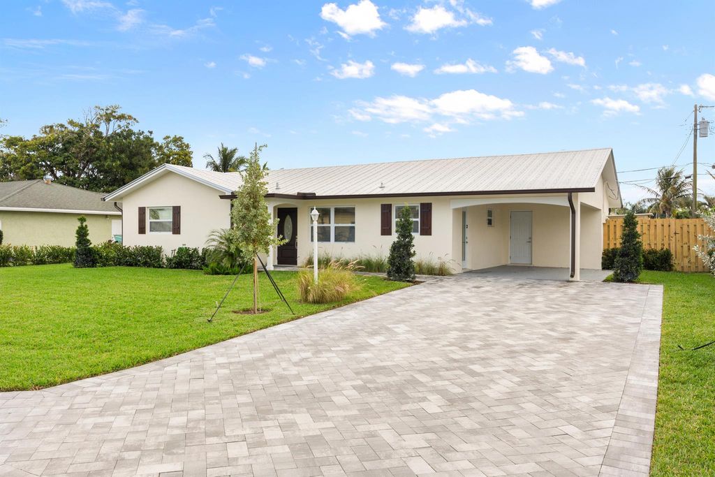 Photo of 372 Church Road, Tequesta, FL 33469 (MLS # R10976006)