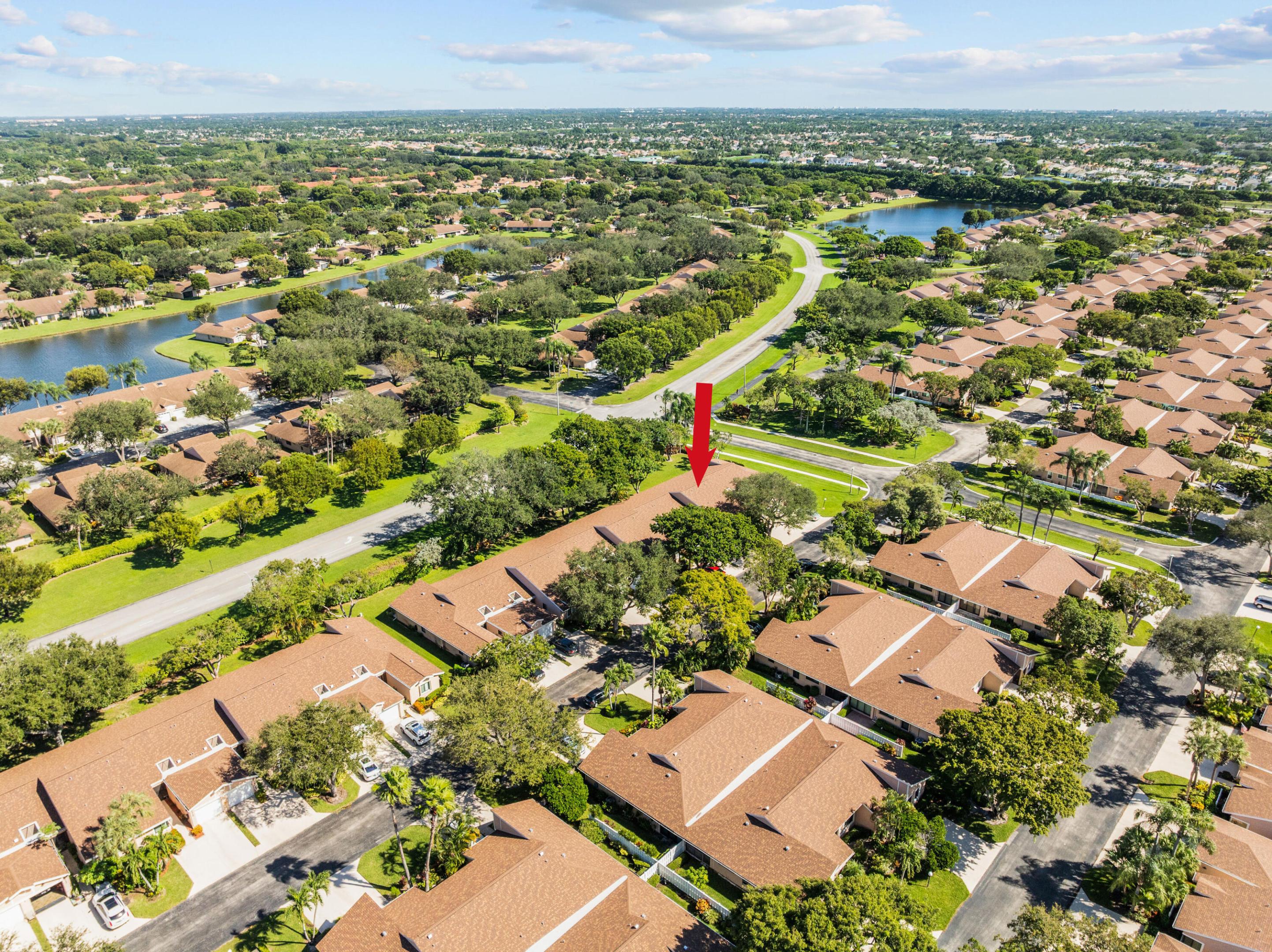 WHISPER WALK SEC C CONDO - Residential